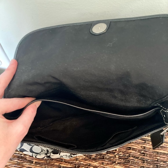 Vintage Coach shoulder bag. - Picture 5 of 5